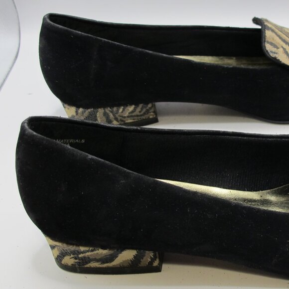 Amanda black velvet flats with tiger print in 8.5S - Picture 2 of 7